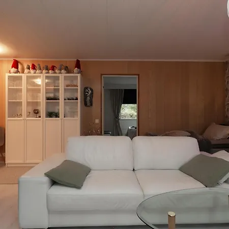 Arctic Near Santa Park Вилла Рованиеми